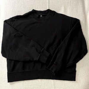 Uniqlo mockneck sweatshirt